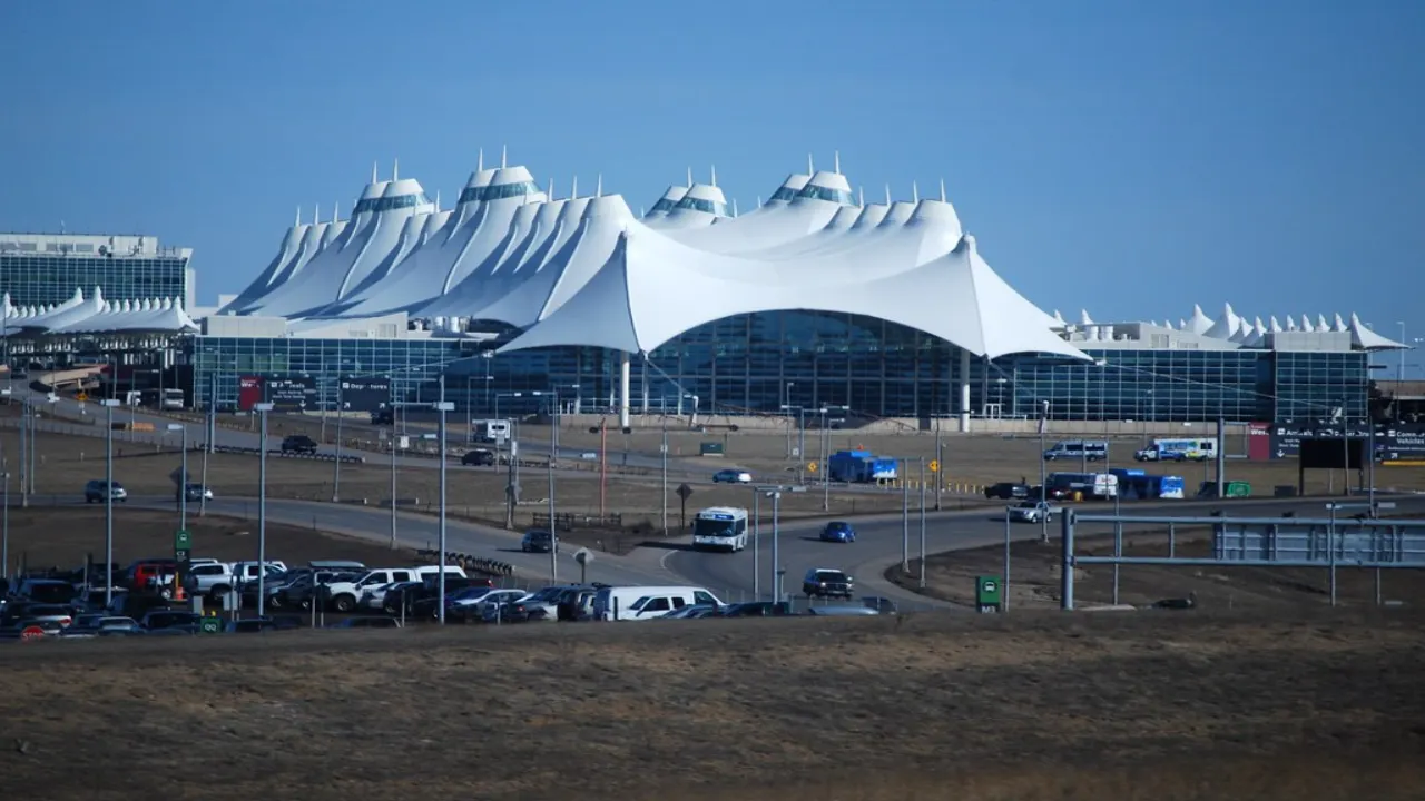 Denver International Airport Jeppesen Terminal: Concourses, Levels, and Airlines